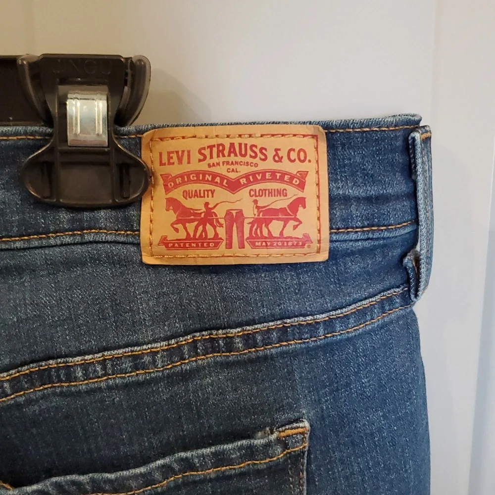 Levi's Women's Boot Cut Jeans - Blue - Picture 3 of 5